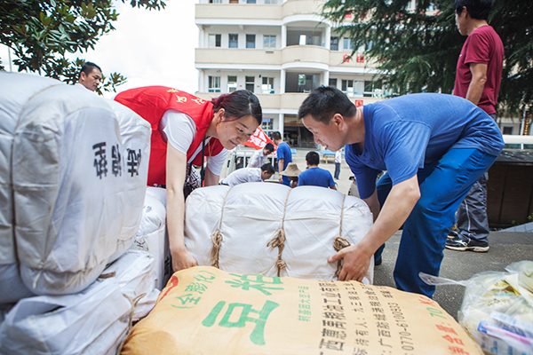 无人机装备驰援抗洪救灾，守卫家园山河在行动