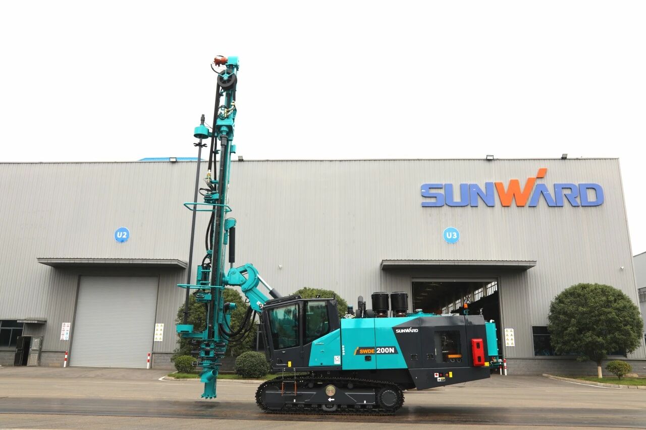 挑战高海拔高寒工况,山河智能臂式潜孔钻机登陆南美市场