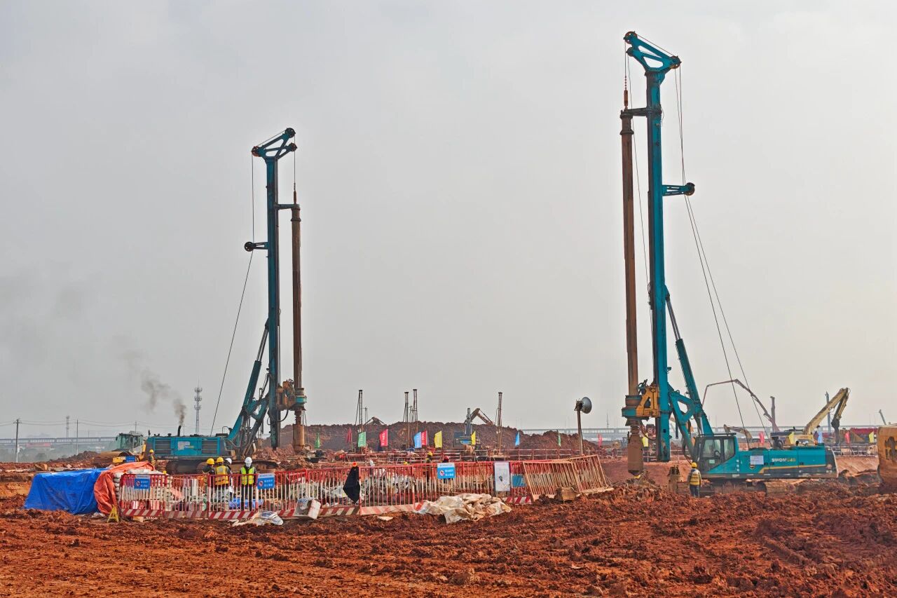 刷新“进度条”、构筑新地标!山河智能旋挖集群助力长沙奥体中心建设