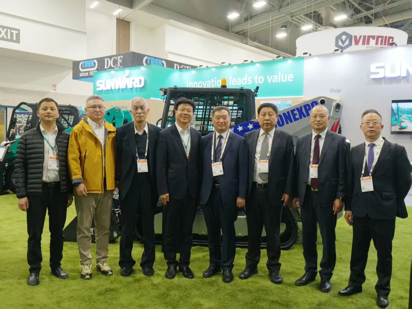 2026美国拉展 | 中国工程机械工业协会会长苏子孟一行到访山河智能展位