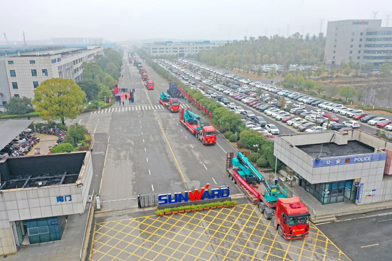 山河智能举行2026年正月系列发货仪式,过亿元设备奔赴全球