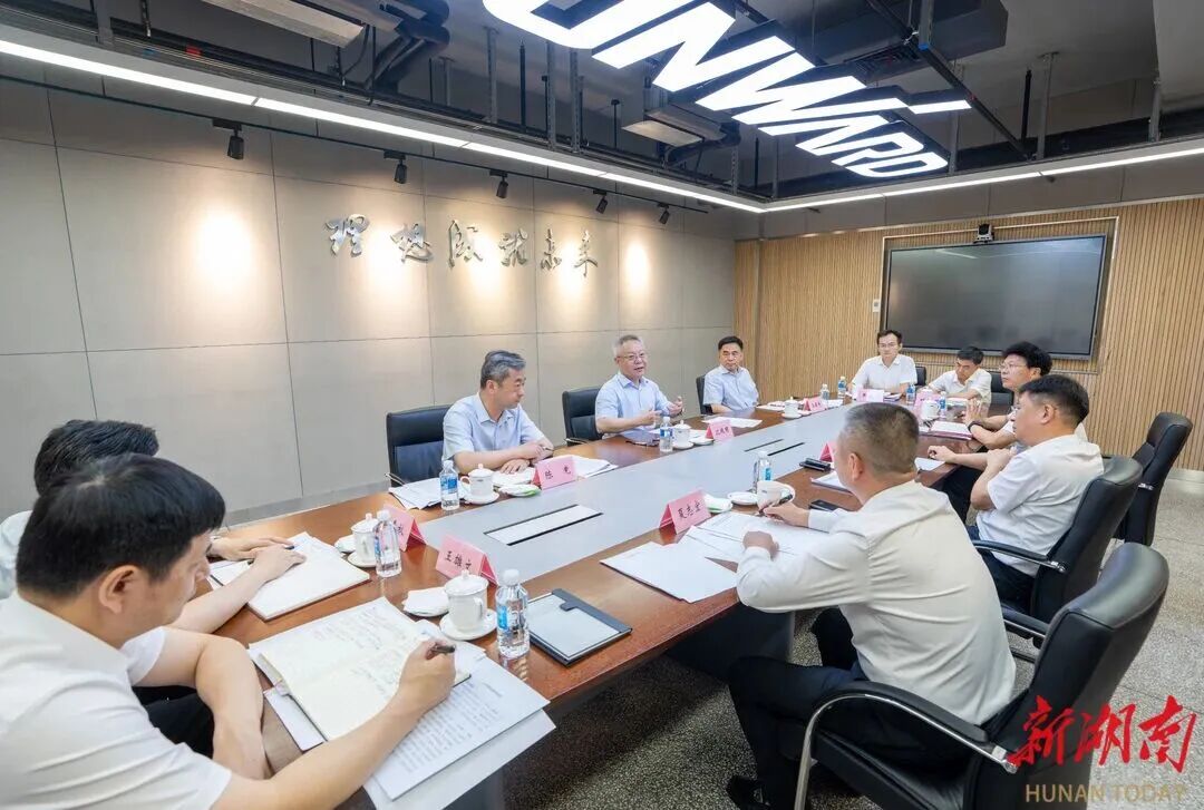沈晓明走访调研山河智能装备股份有限公司