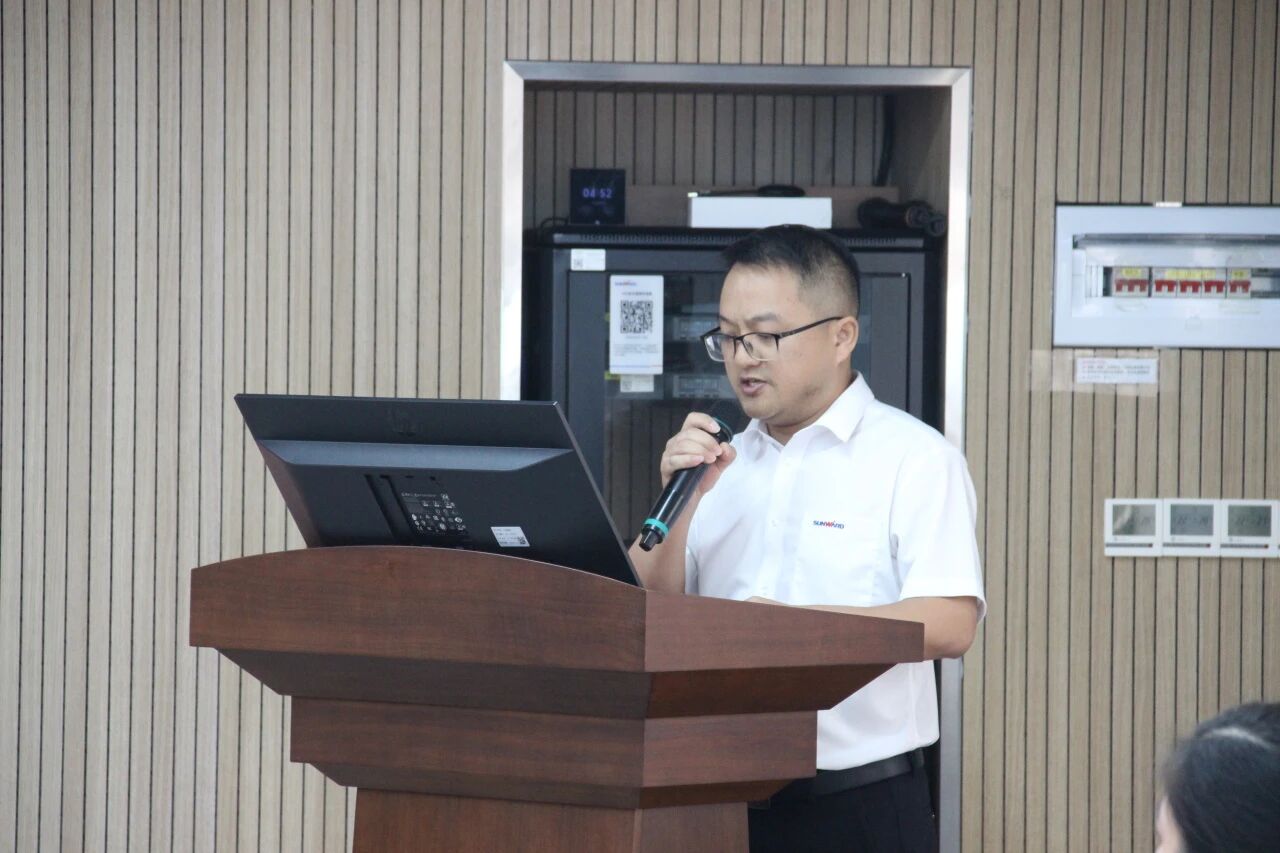 山河智能举行2026年度职工职业技能竞赛启动会暨“山河工匠”聘书颁发仪式