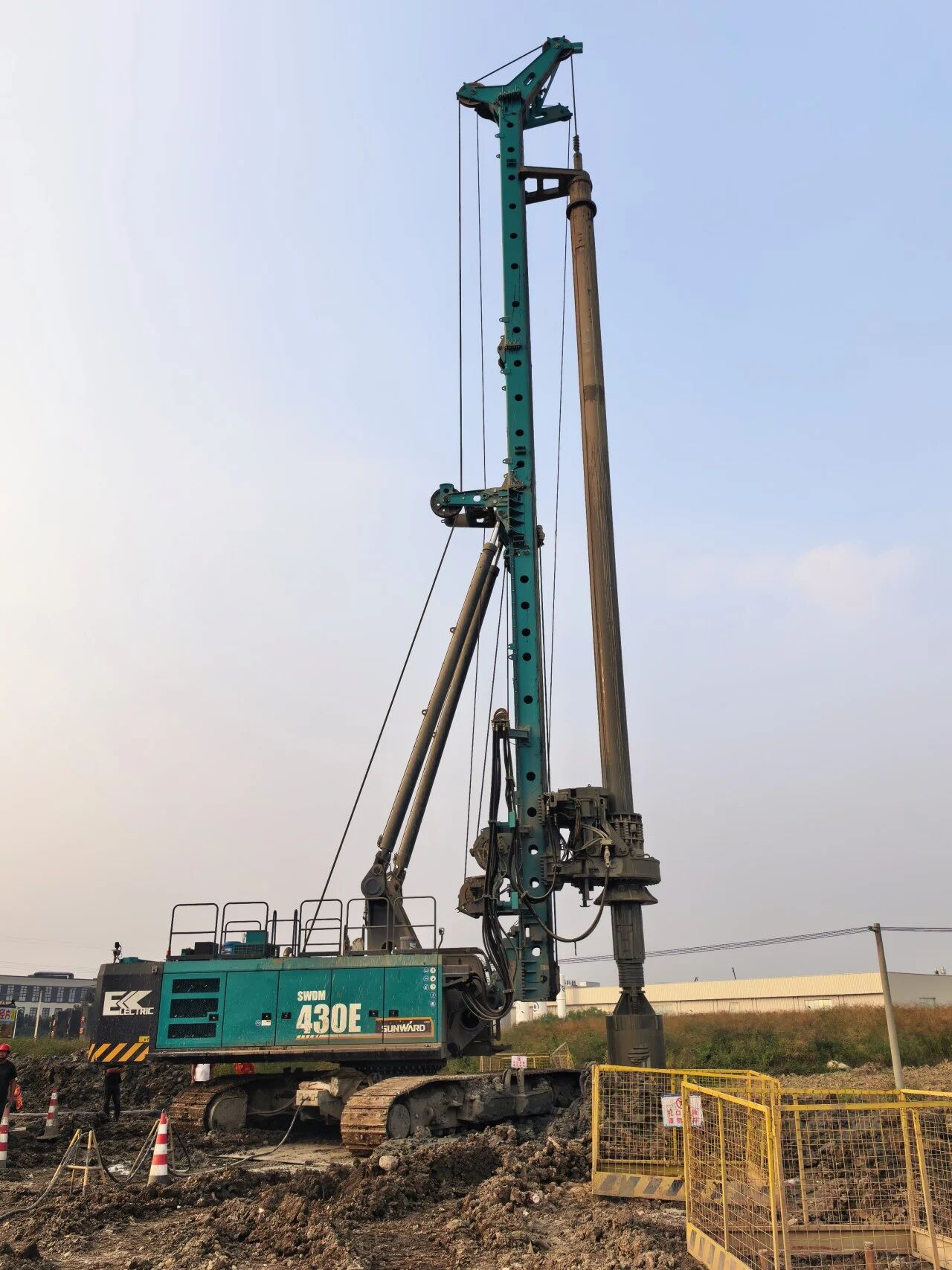高效稳定,绿色筑基!山河智能SWDM430E增程式电动旋挖钻机助建沪杭高速